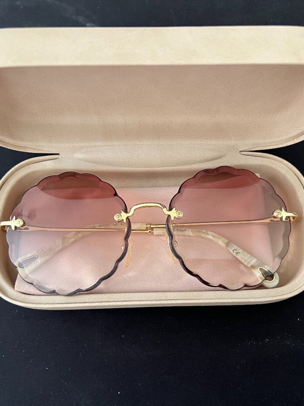 Chloe Scalloped Pink Gradient Lens Sunglasses